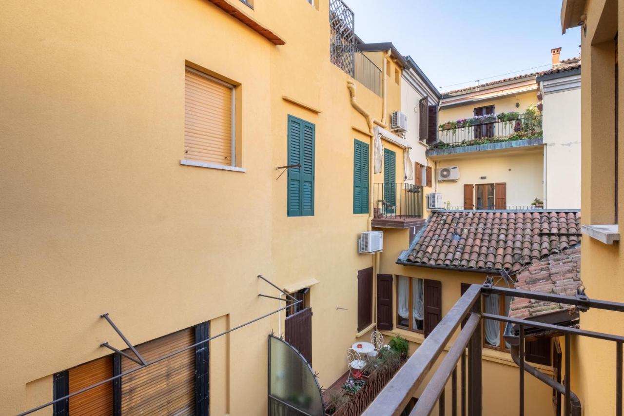 Casa Petronio Apartments Bologna Center Exteriör bild